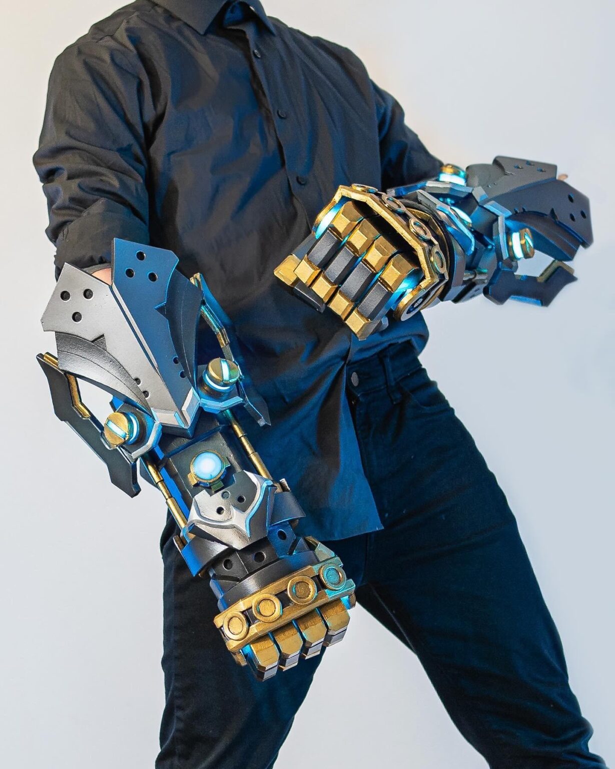 ライオセスリーのコスプレガントレット！  @futaricosplay