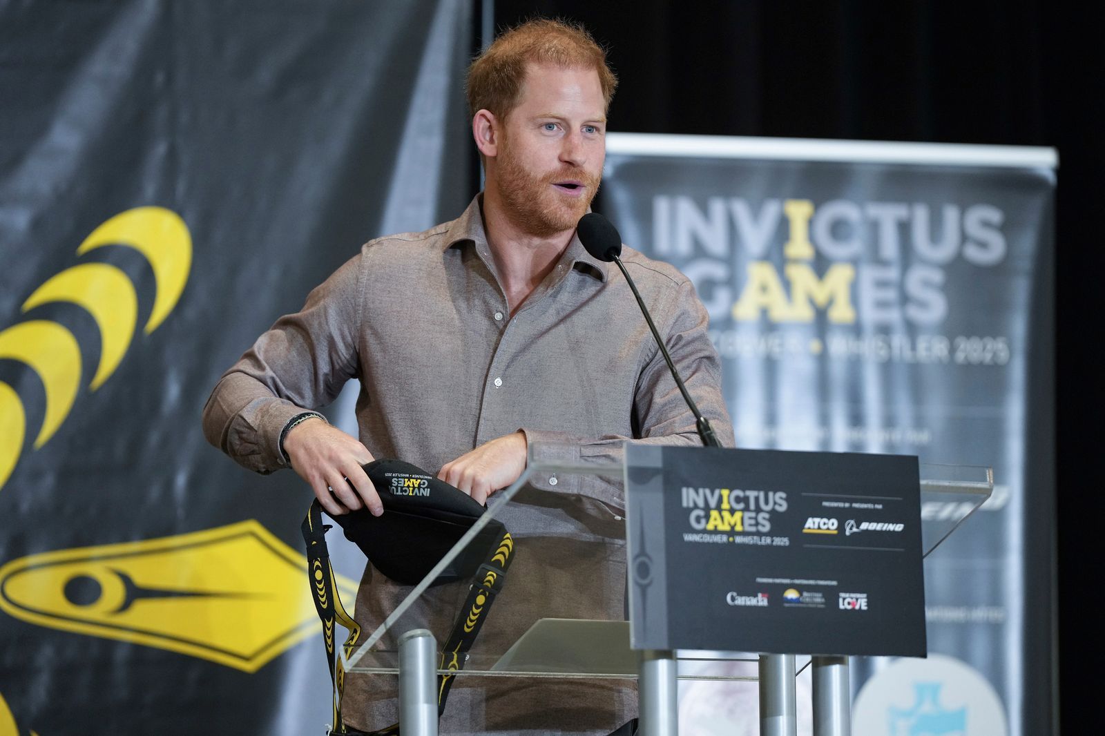 ヘンリー王子、インビクタス・ゲームPrince Harry the Duke of Sussex speaks during an event to launch the Invictus Games school program in...
