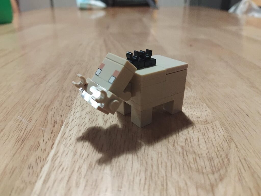私のレゴカスタムMinecraft Hoglin！ （チュートリアルが必要な場合はコメント！）