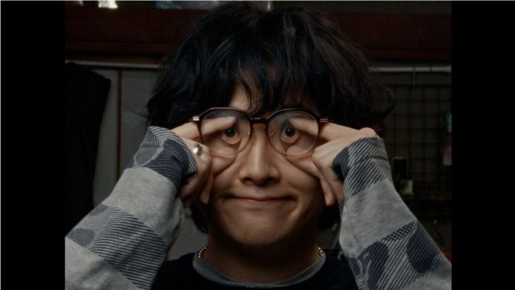 崎山蒼志×Mega Shinnosuke×紫 今、コラボ曲「人生ゲーム」MV公開。監督はMega Shinnosuke、撮影場所は崎山の実家