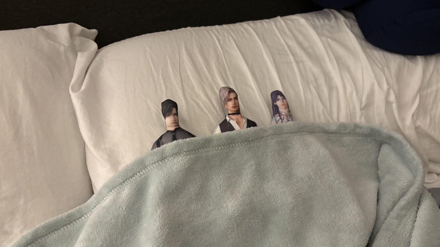 あなたは、若者が素敵で寄り添いながら確認する必要があります