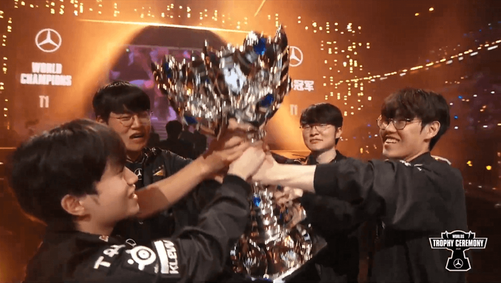 【結果速報】T1 Faker「仲間と一緒にステップアップできたからこそ勝てた」『リーグ・オブ・レジェンド』世界大会「Worlds 2025」でT1が3連覇！ MVPはGumayusi | eSports World（eスポーツワールド）