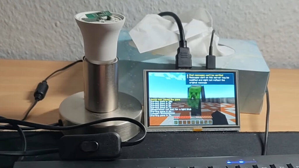 スマート電球に「マインクラフト」のサーバーを実装する - GIGAZINE
