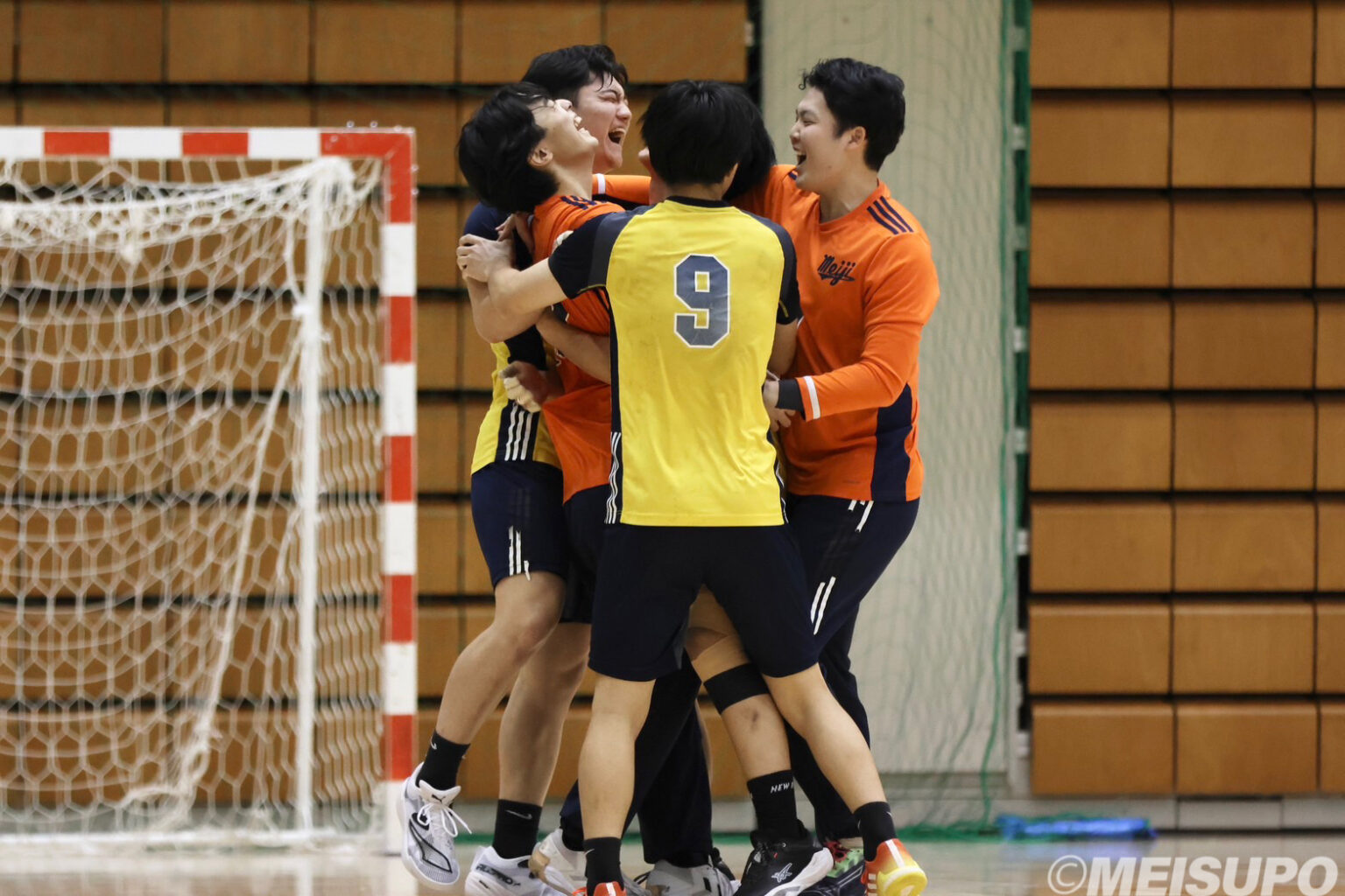 ９年ぶり準決勝進出！　１点差ゲームを制す／全日本学生選手権 – 明大スポーツ新聞部