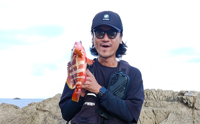 沖磯でのロックフィッシュゲームで30cm級アカハタ【西伊豆】ブッコミでは定番のウツボも登場