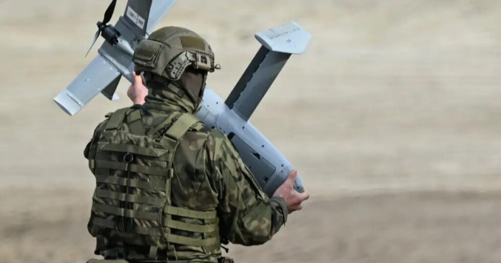 西側の軍隊はドローン操縦に家庭用ゲーム機のコントローラーを採用 | Business Insider Japan