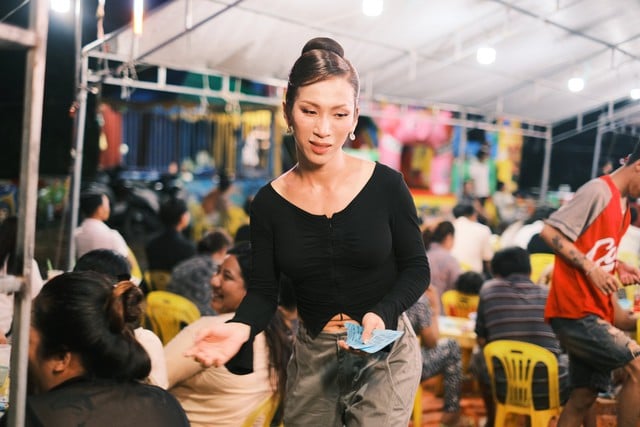 Bà bầu Lộ Lộ: Tôi chuẩn bị tâm lý cho việc lô tô bị AI thay thế- Ảnh 1.