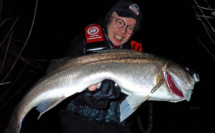 九頭竜川のリバーシーバスゲームで80cmランカー捕獲！【福井】細身ミノーがハマった夜