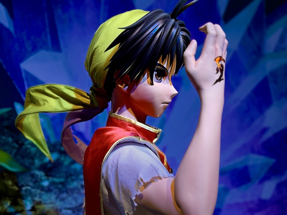 解放軍リーダー等身大立像