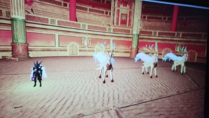 アリーナはマスターで ez モードになり、最大値の 3 つのハルタリスと 2 つのクリーミスがあり、すべて最大のステータスと IV になります。