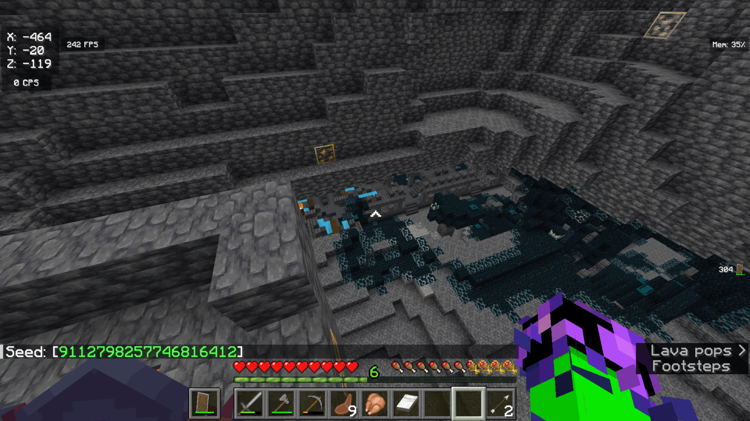 スポーン時の洞窟近くの古代都市 9112798257746816412