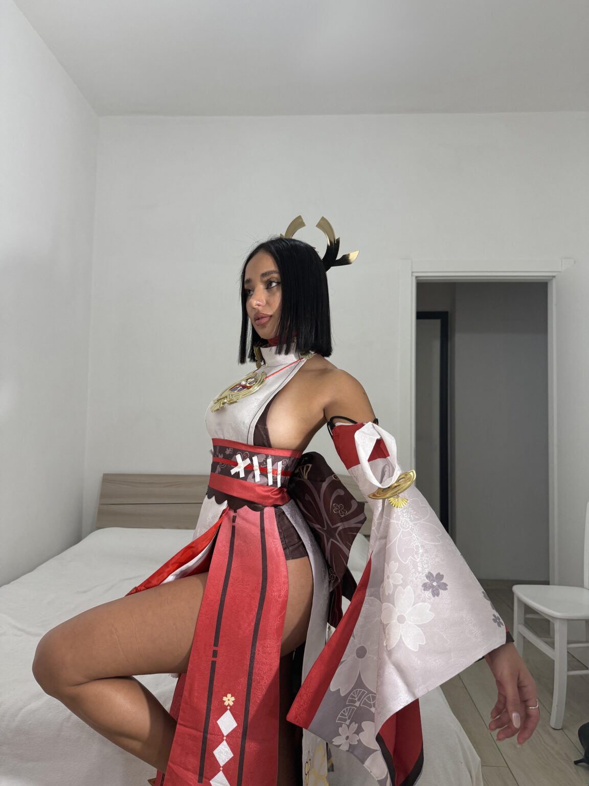 私の八重巫女のコスプレ！ (アマビネ)