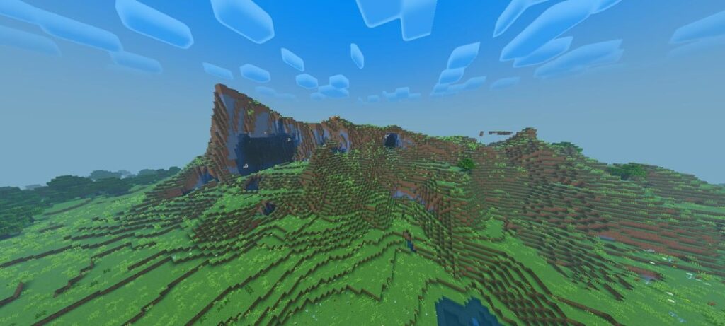 近くに村があるこのユニークな丘を見つけました