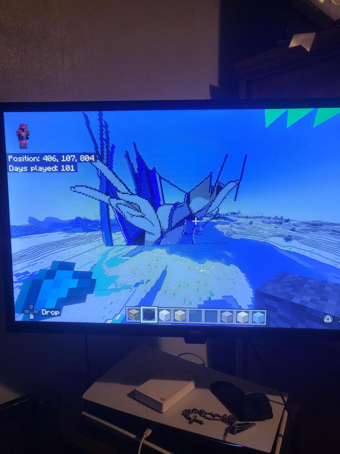 4時間の作業、これはミクが嫌いな友人を怒らせるためにやった