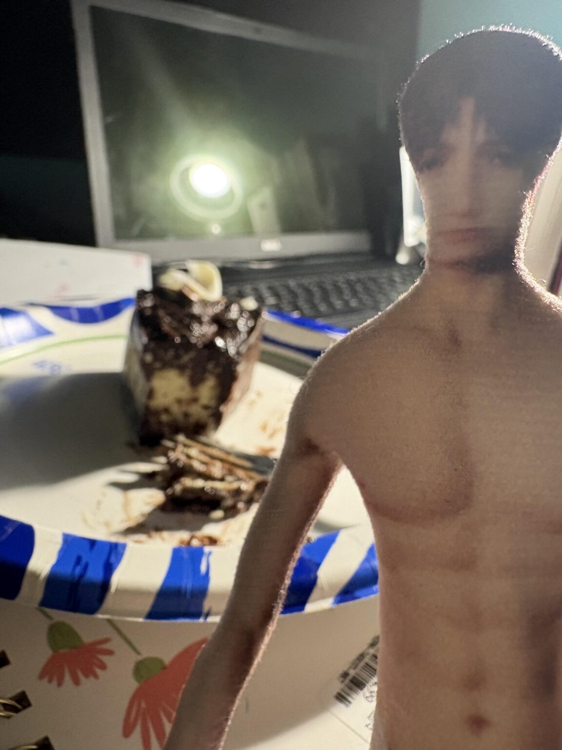 ラファエルと一緒に誕生日を祝う