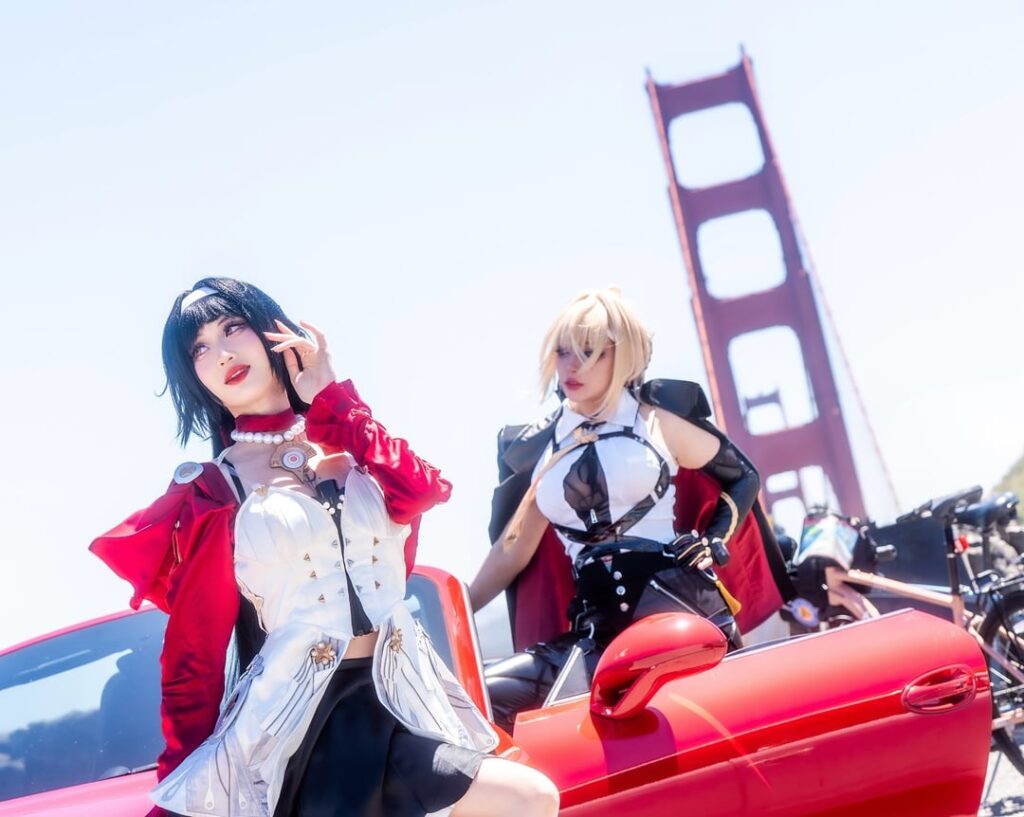 アストラとエヴリンのコスプレ by @alusenz と @s.trke