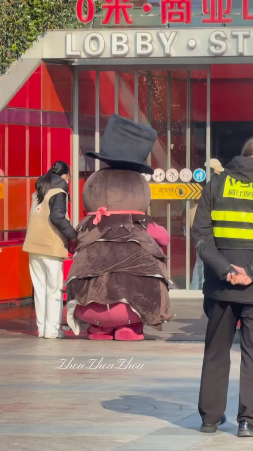 パンプキンメイガスの後ろ姿が可愛すぎる笑笑！