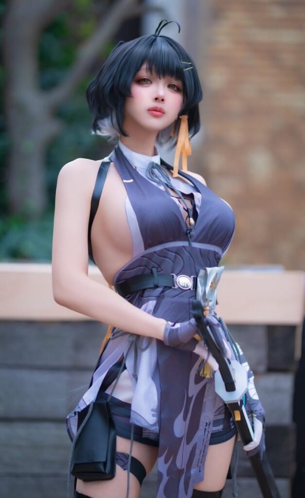 ローバー女性コスプレ (@kikka_cos)