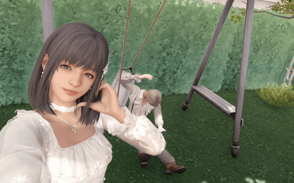 彼はブランコから落ちました 😭😭 かわいそうな赤ちゃん