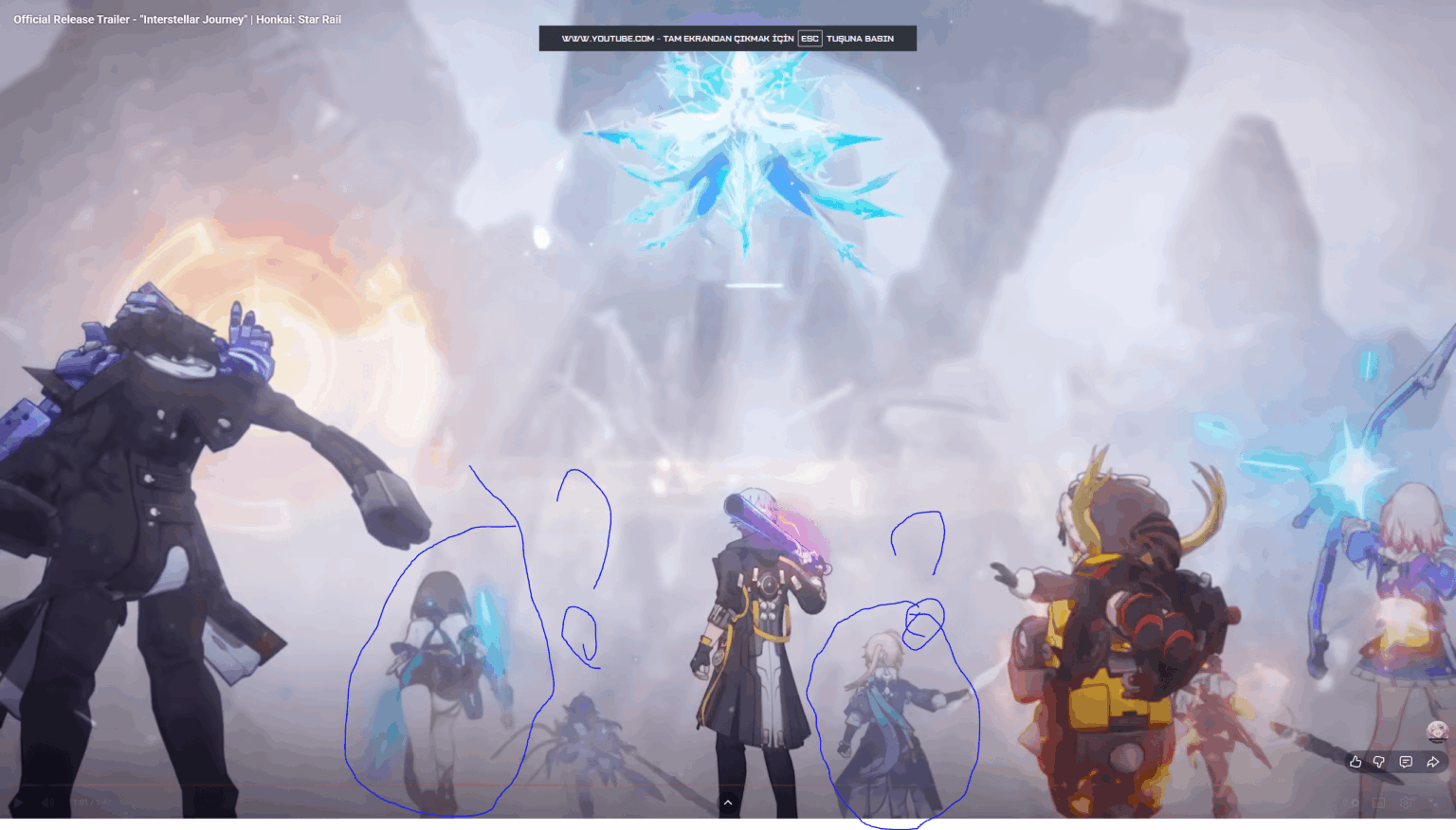 新しい世界のPVをもう一度見ていて、この2人がチームメンバーではないことに気づきました