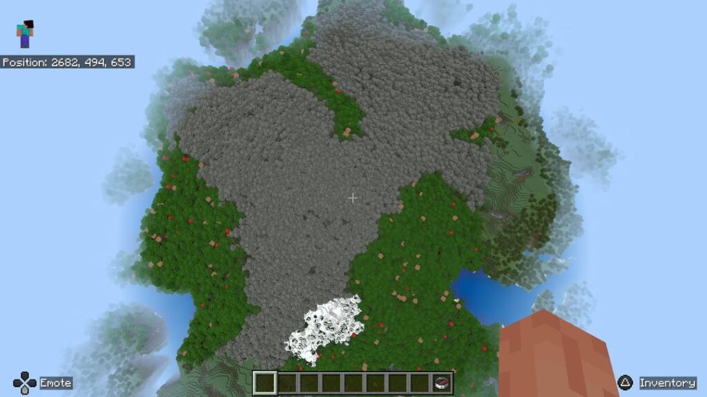 小さな庭と小さな庭に隣接する大きなペールガーデン