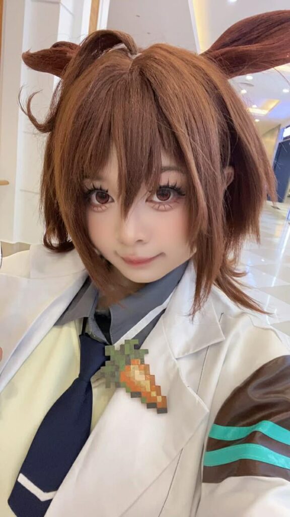 私は馬の妻に大会への旅行のためにニンジンを描きました