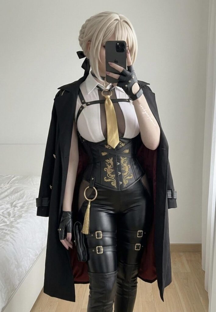 エヴリンのコスプレは私によるものです