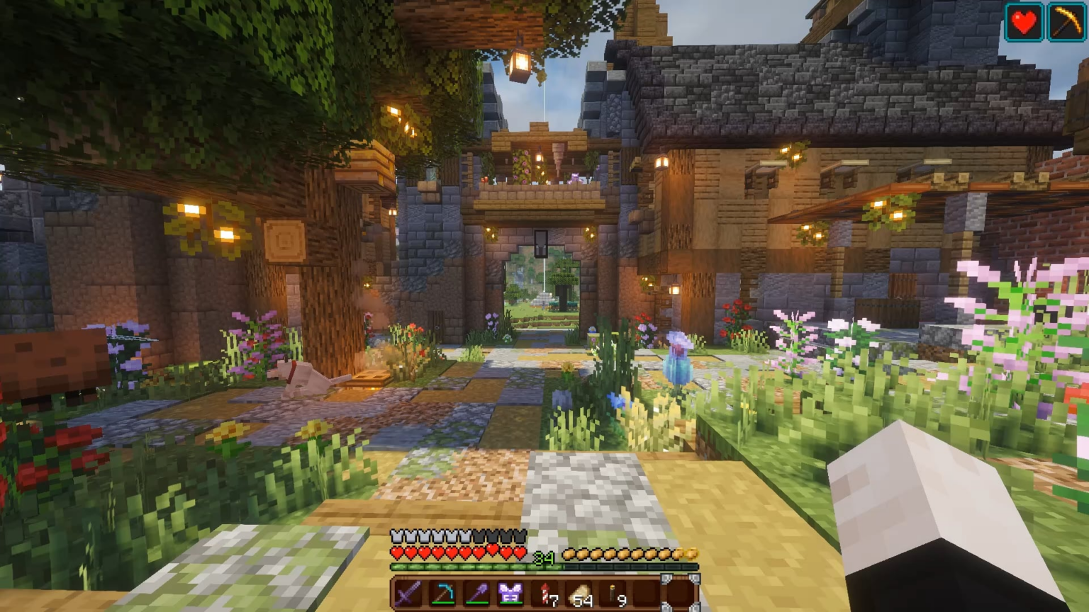 兄と私が作ったサバイバル基地の内装。