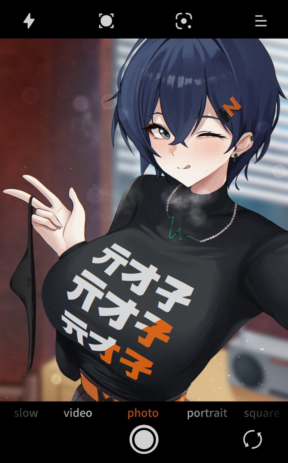 ベルのセルフィー (@Pynkmouth 作)