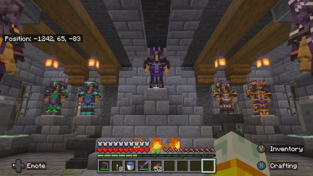 何日も草に触れなかった後、ついに各アーマートリム用のネザライトセットを手に入れました