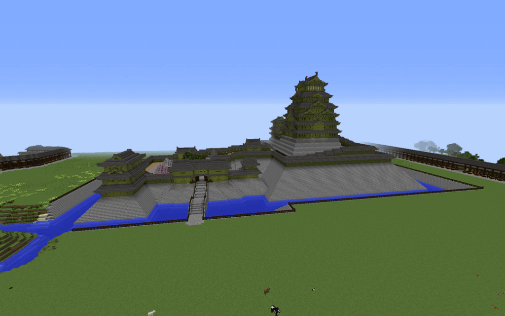 何年も前に建てられた日本の城風の建物 (Modded)