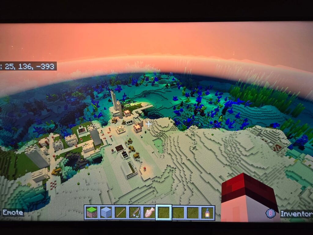 暖かい海のそばにある「海辺の村」を探していた人がいるのだろうか？ (おまけの砂漠の神殿)