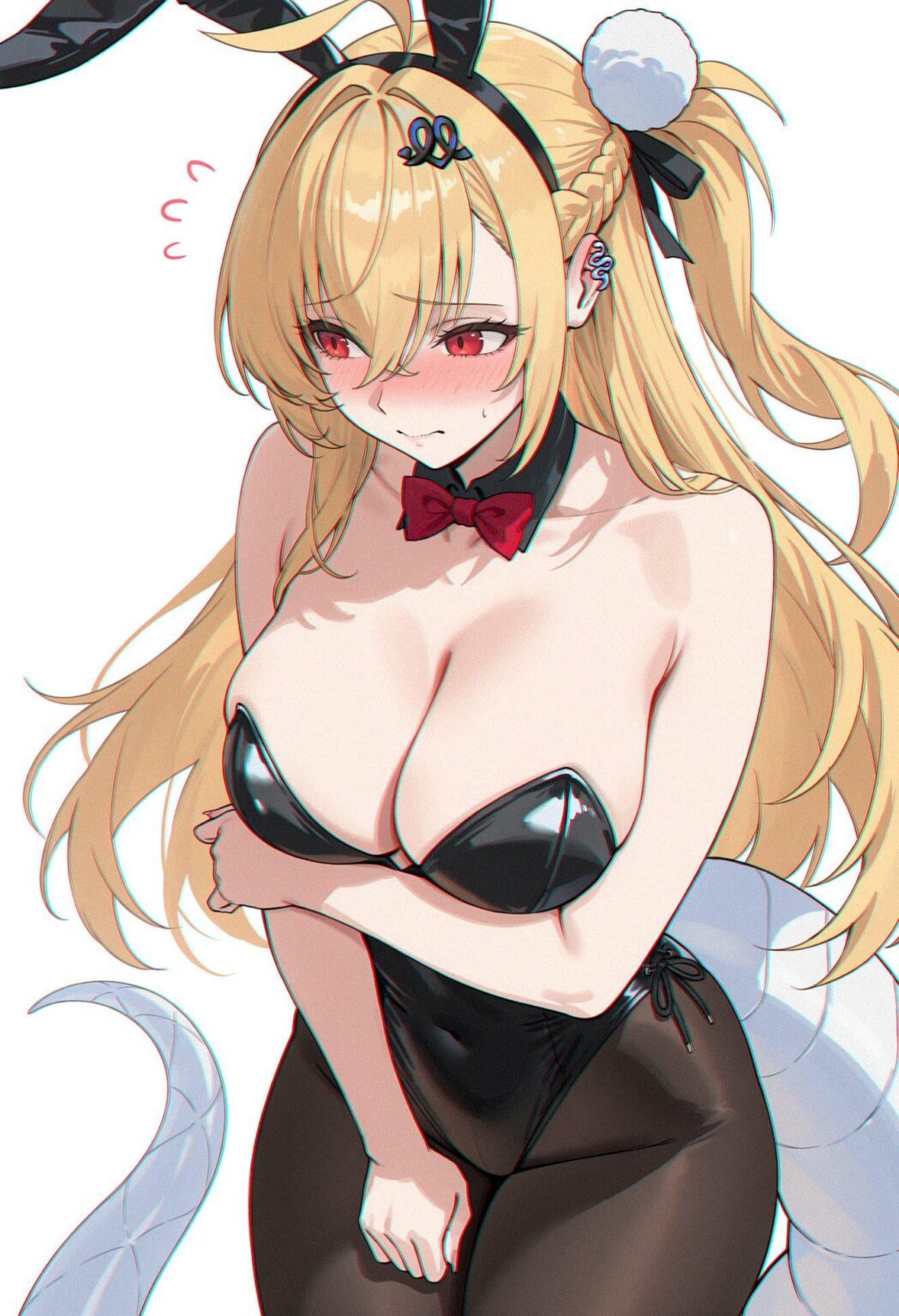 彼女はヘビですか、ウサギですか、それとも両方ですか? (@gayuchi_mochi)