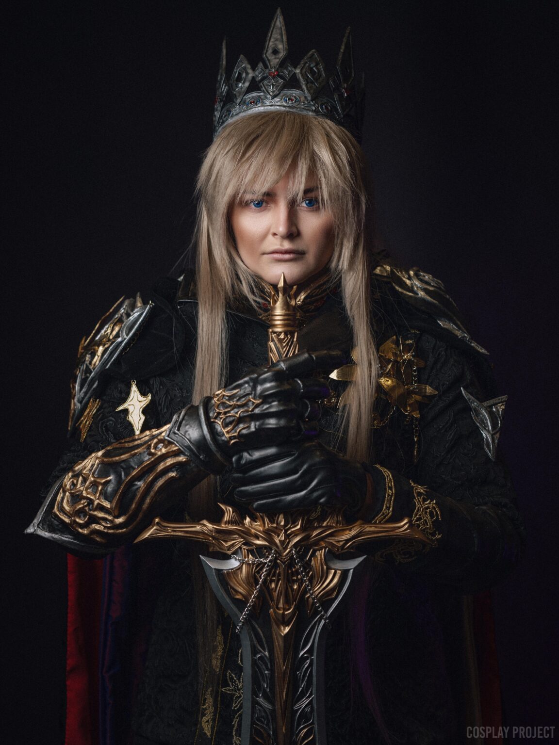 ダークナイトの王ザビエルのコスプレ