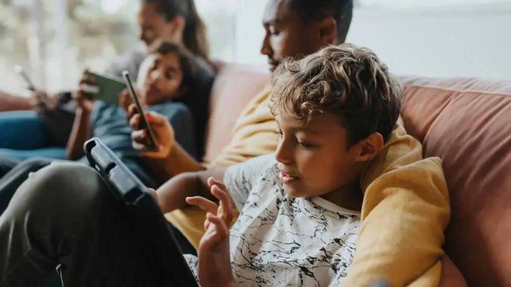 アバター用の「メイクアップ」機能、Roblox（ロブロックス）のマーケットプレイスで本日リリース