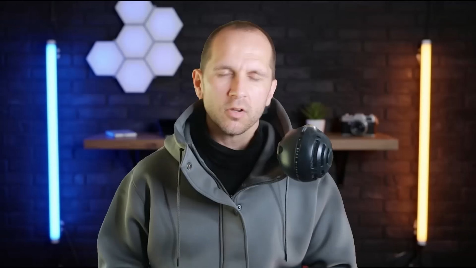 嵐のような波のパフォーマンスと途切れ: エンジン アーキテクチャ、ハードウェアの誤解、ライブ サービスの実際のコスト。