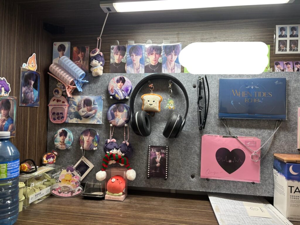 デスクを撤去する前に、デスクのセットアップを共有しようと思いました 😼