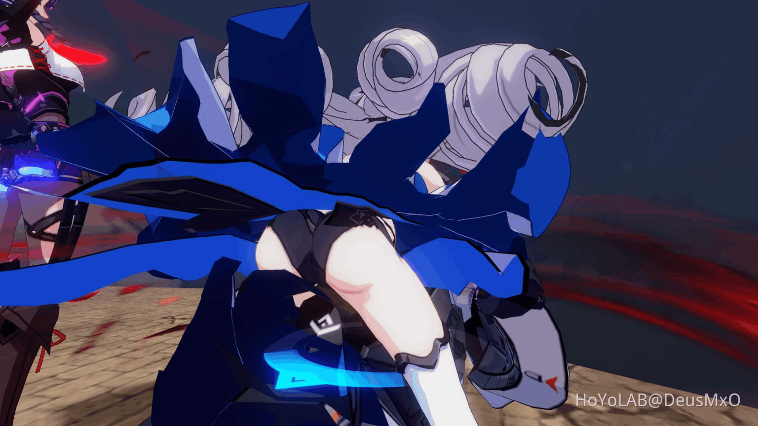 奇妙に聞こえるかもしれないが、検閲にもかかわらず、パンティーは依然として正史である