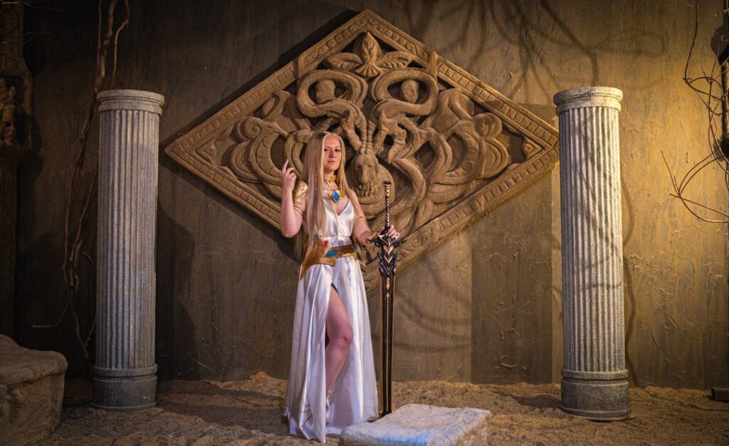 Love and Deepspace MC ニアヴァの女神のコスプレが完成しました