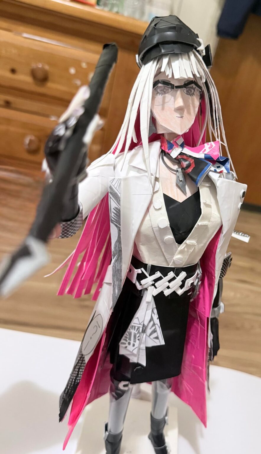 ペーパークラフトのニヒラックス。