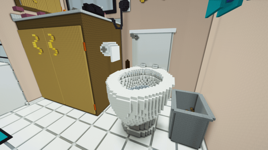 エイプリルフールの巨大トイレ