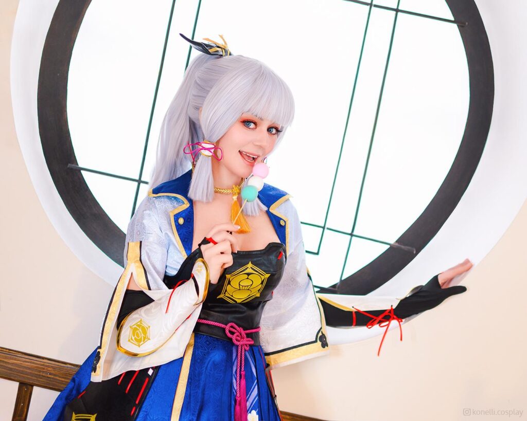 団子をもう一つ食べてもいいような気がします... [my Ayaka cosplay]
