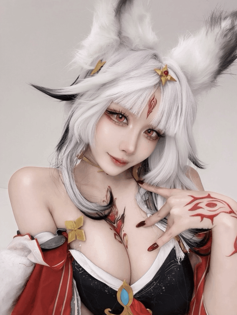 かわいいシンのコスプレ (@nene)